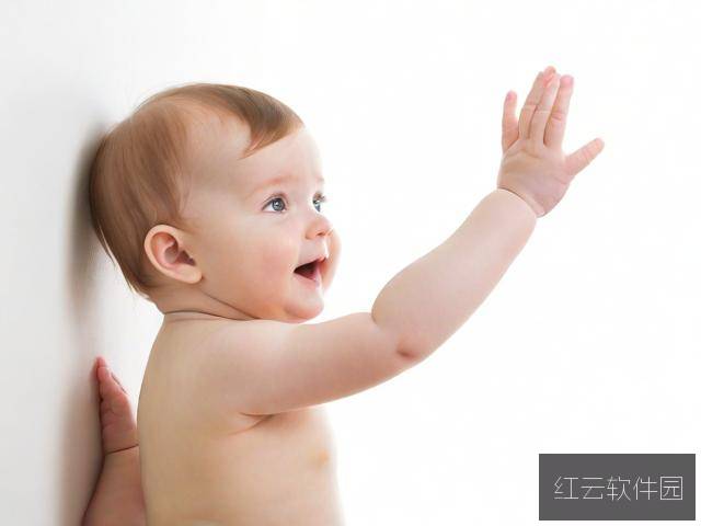 宝宝把腿抬起来靠墙上，解读婴儿运动发展的趣味信号