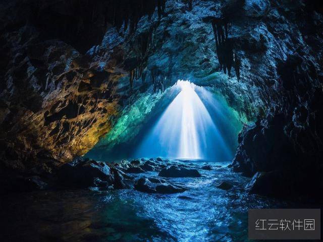 舌尖的探险,从探洞感受到水流喷薄的极致体验